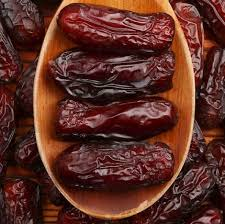 خرما گنتار برحی آباد دستچین شده با بافت نرم و تازه